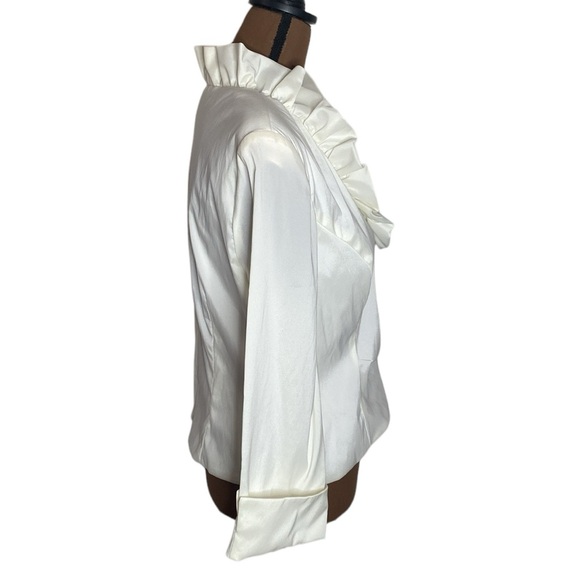 XSCAPE ivory ruffled special occasion top with rhinestone button buckle size 12 - Picture 4 of 15